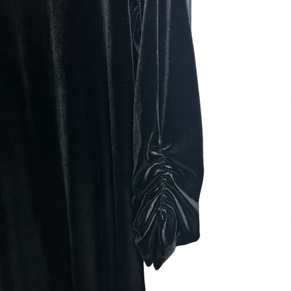 Susan Graver Black Velour Long Dress – Formal Evening Gown with Cinched Sleeves - Picture 4 of 10